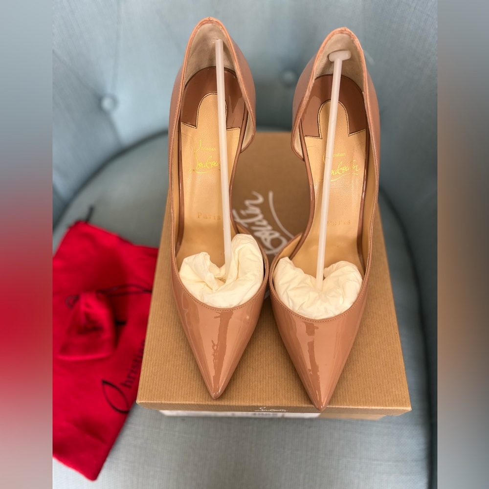 Authentic Christian Louboutin Nude Patent Leather “Iriza 100” Pump Heels Size 39